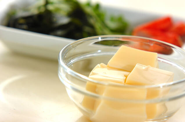 卵豆腐のお吸い物の作り方の手順1