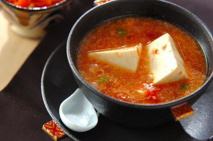 豆腐とトマトのミルクスープ