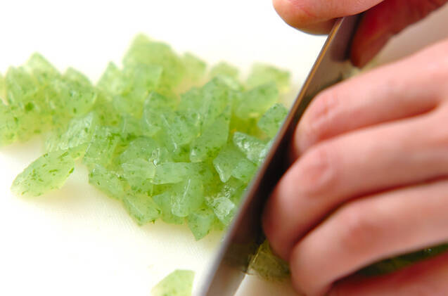 刺身コンニャクと長芋の和え物の作り方の手順1