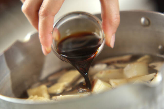 ズイキと油揚げの煮物の作り方の手順4