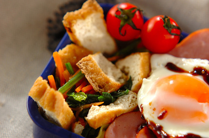 ホウレン草と厚揚げのサラダ