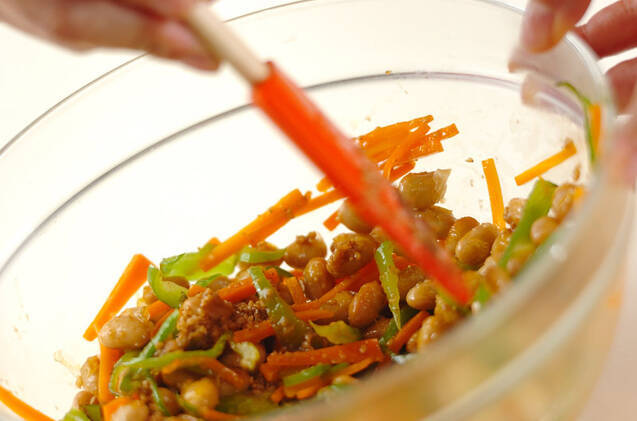 ニンジンと大豆のゴマ和えの作り方の手順5