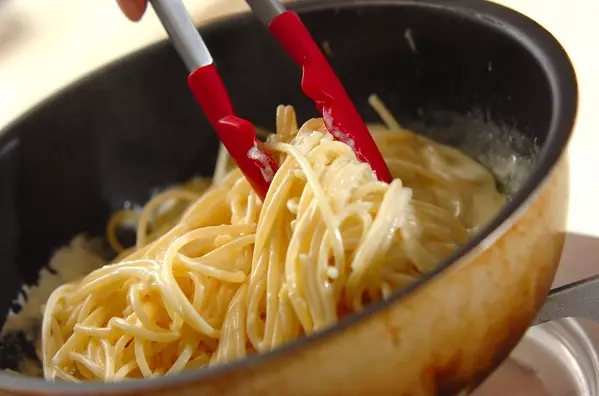 塩レモンのクリームパスタの作り方1