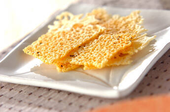 おつまみに！パリパリ焼きチーズ