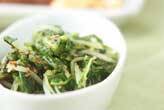 青菜の二色ゴマ和え