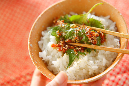 ごはんのおともに！クセになる辛さ 大葉のスパイシー漬け by 中島 和代さん