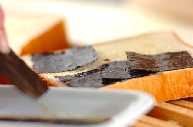 のり納豆トーストの作り方の手順1