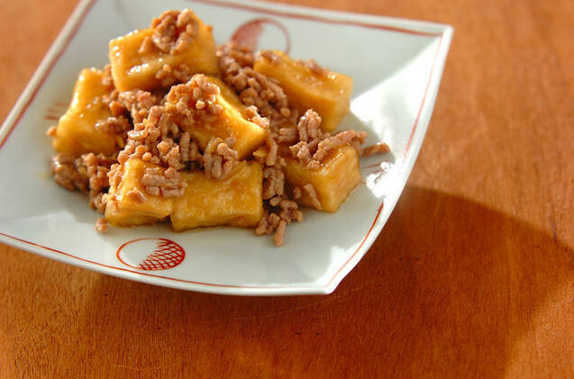 揚げ高野豆腐のそぼろ煮