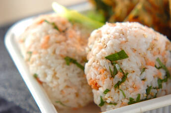 鮭シソおにぎり