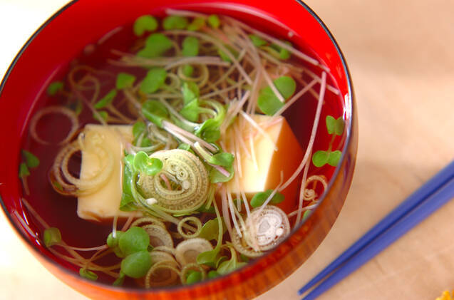 卵豆腐のお吸い物