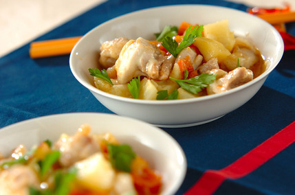 鶏肉とジャガイモのトマトチーズ煮