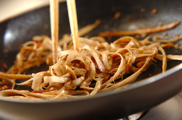 ゴボウのペペロンチーノの作り方の手順3