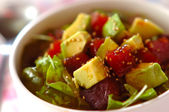 ラー油たっぷりピリ辛ポキ丼