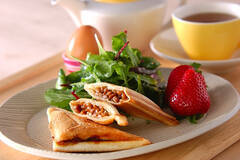 簡単!おいしいホットサンド 納豆でアレンジ