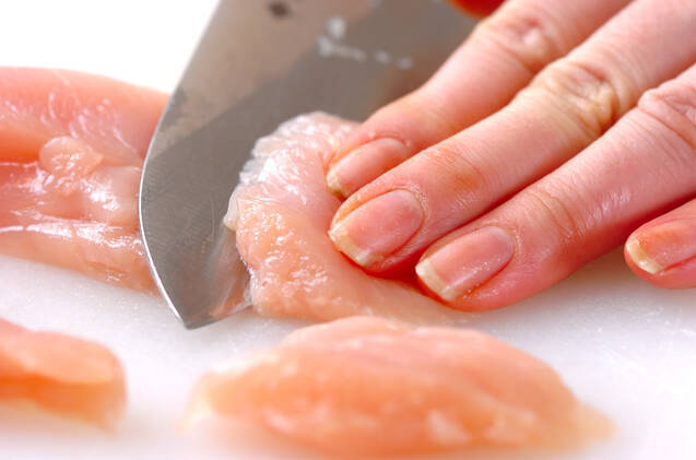 チキンサラダの作り方の手順1