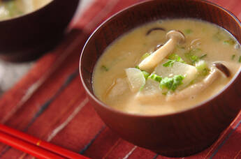 カブの豆乳仕立てのみそ汁