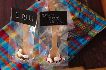 マシュマロ＆フォークでデコる生チョコスティック