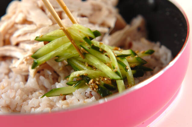 鶏肉のめんたいキムチビビンバの作り方の手順4