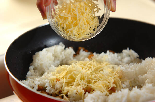 レンコンとチーズの甘辛混ぜご飯の作り方の手順3