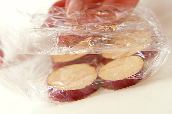 サツマイモのソテーの作り方の手順1