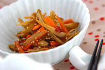 フライパンでお手軽簡単！基本のきんぴらゴボウ