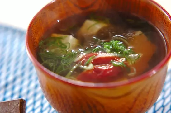 豆腐ととろろ昆布のお吸い物 レシピ 作り方 E レシピ 料理のプロが作る簡単レシピ 豆腐ととろろ昆布のお吸い物 レシピ 作り方 E レシピ 料理のプロが作る簡単レシピ