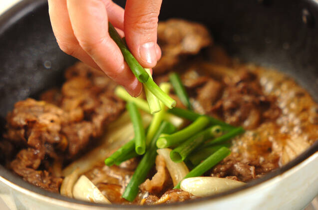 炒め牛肉のせご飯の作り方の手順8