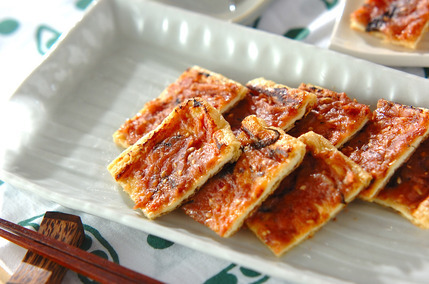 油揚げの梅みそ焼き