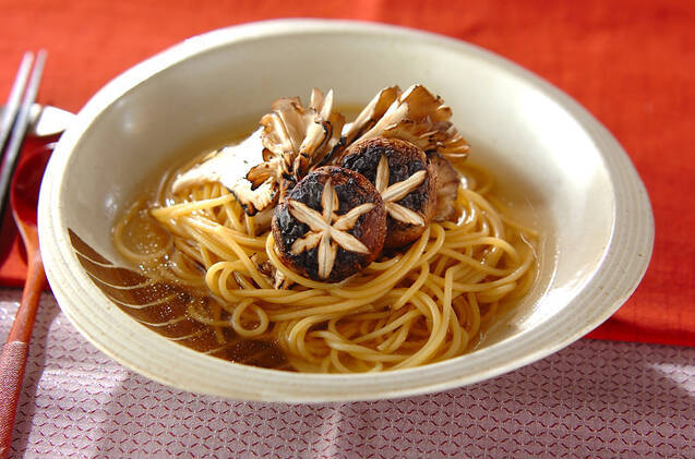 焼きキノコのスープパスタ