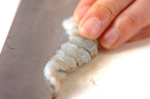 エビのエスニック炒めの作り方の手順1