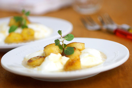 ヨーグルト・焼きバナナソース