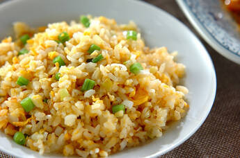 卵のシンプルチャーハン