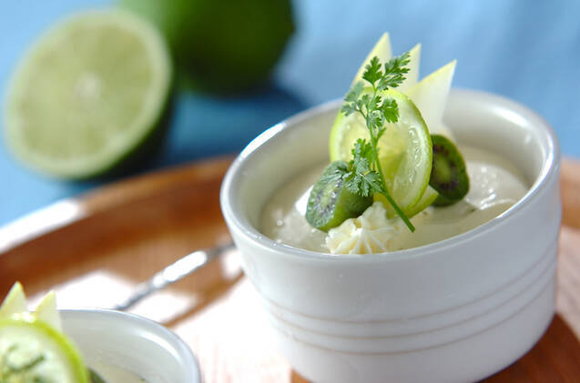 ライムのレアチーズケーキ