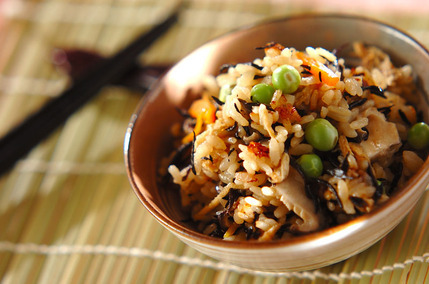 ヒジキと豆の炊き込みご飯