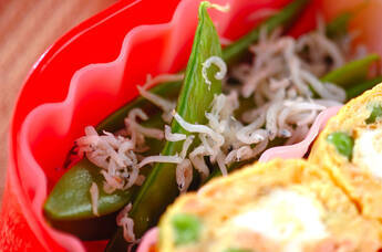 キヌサヤのシラス和え