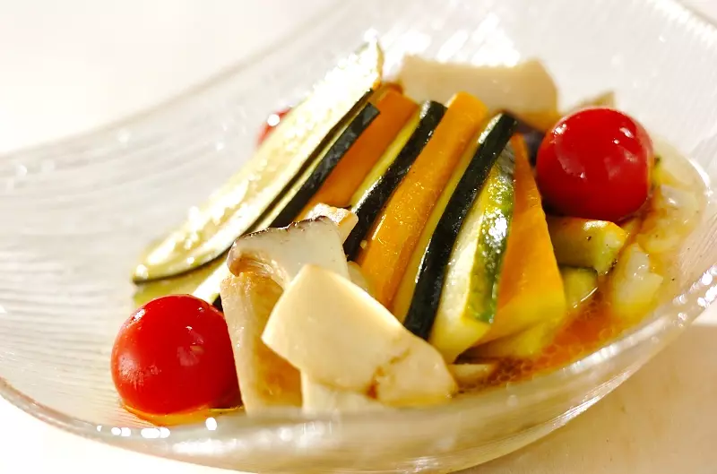 ズッキーニのマリネ 副菜 レシピ 作り方 E レシピ 料理のプロが作る簡単レシピ