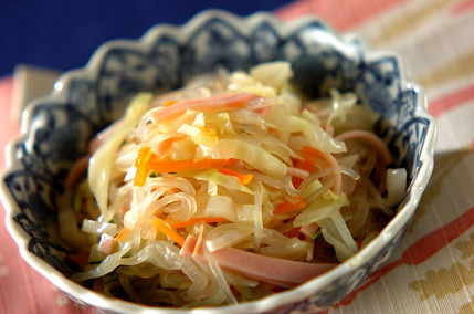 キャベツたっぷり中華風春雨サラダ