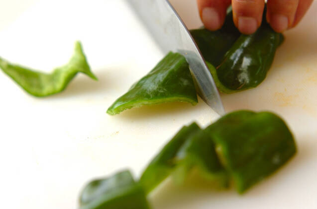 モツの炒め物の作り方の手順4