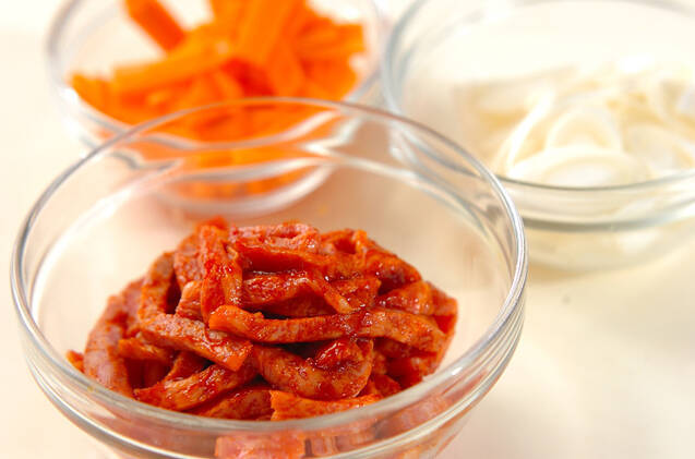 パリパリ揚げ素麺入り牛肉スープの作り方の手順3