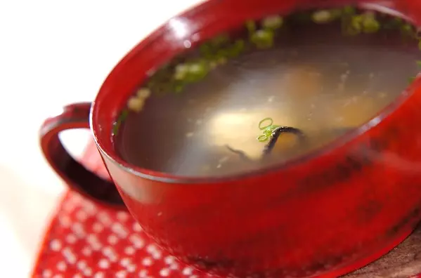 カキのショウガスープ