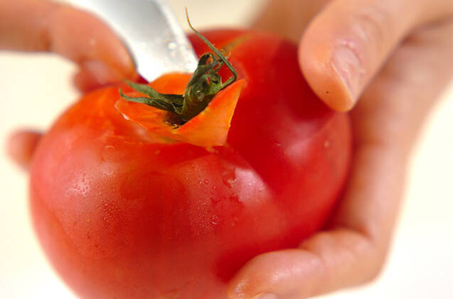 トマトのトルティーヤサラダの作り方の手順1