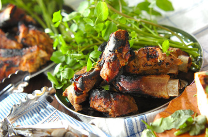 ゆでスペアリブのスパイシー焼き