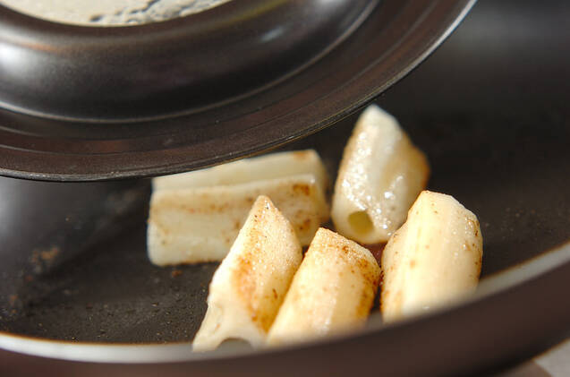 焼きレンコンの明太ソースがけの作り方の手順4