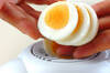 ゆで卵のネギ油がけの作り方の手順1