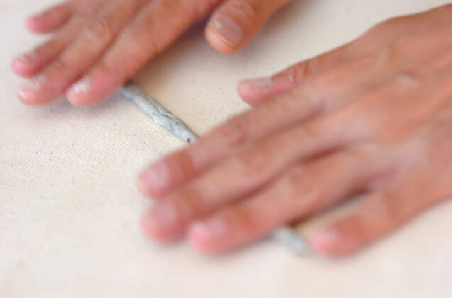 黒ゴマスティックの作り方の手順5