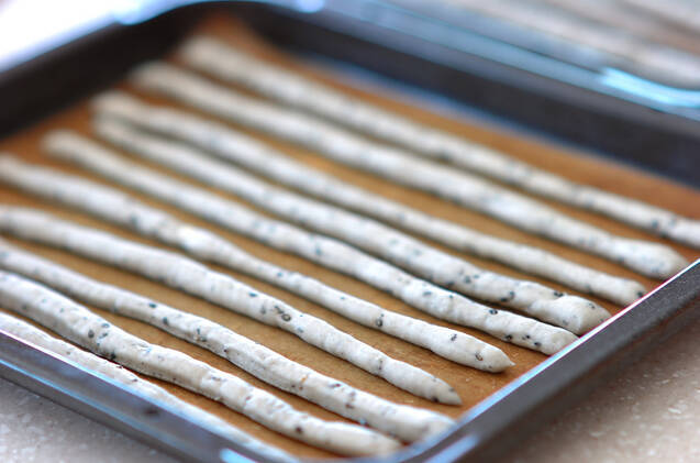 黒ゴマスティックの作り方の手順6