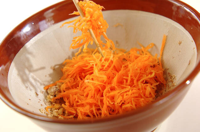 ニンジンのクルミ和えの作り方の手順4