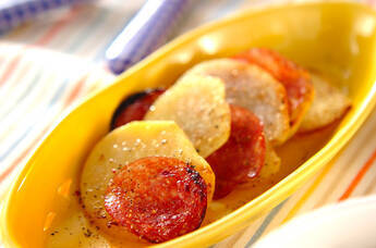 ジャガとサラミの炒め物