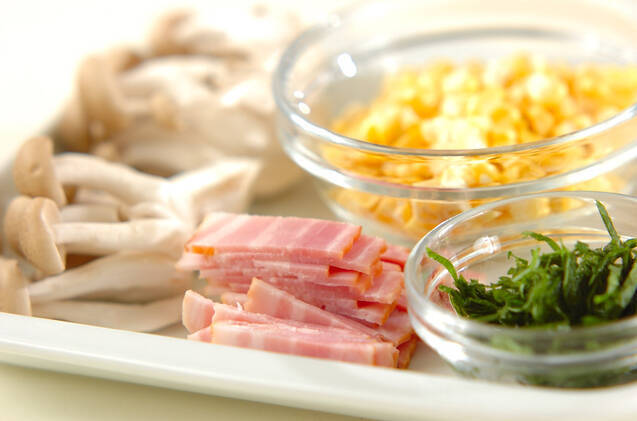 調味料2つ！大葉のバターしょうゆパスタの作り方の手順1