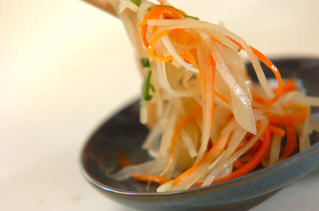 せん切りジャガイモの甘酢和えの作り方の手順6